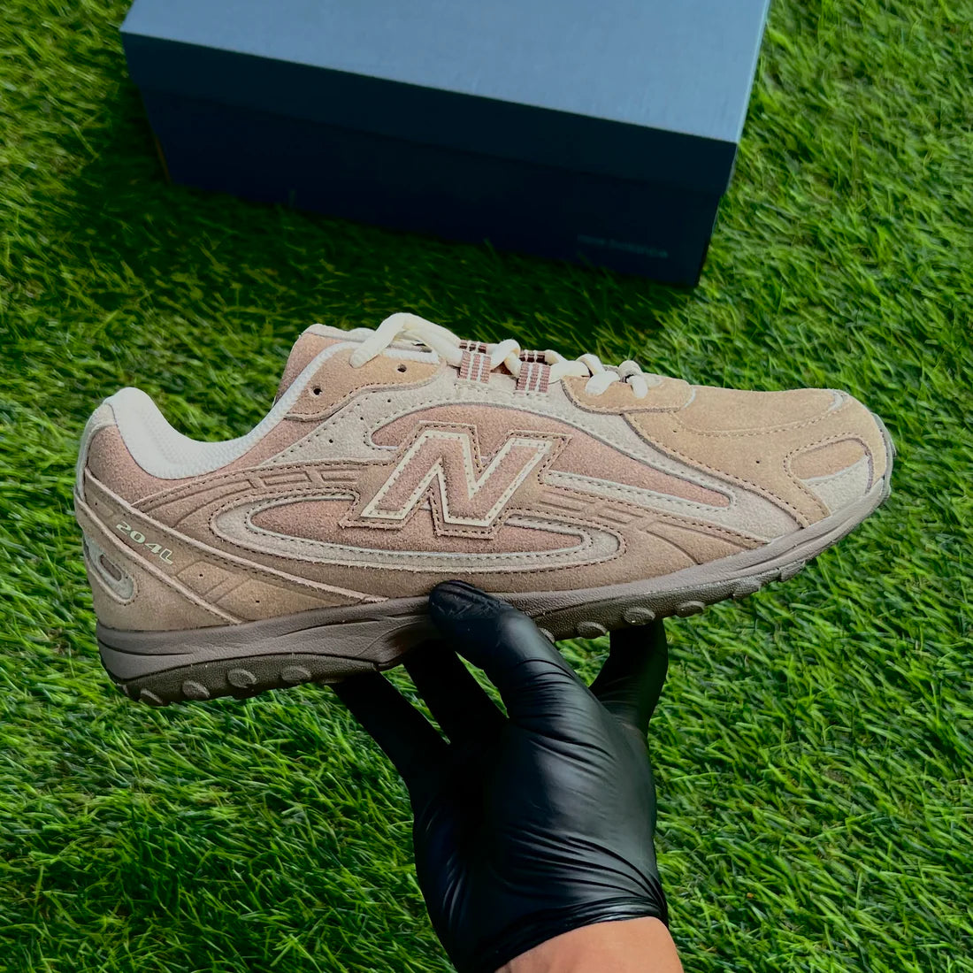 New Balance 204L "Mushroom/Arid Stone"