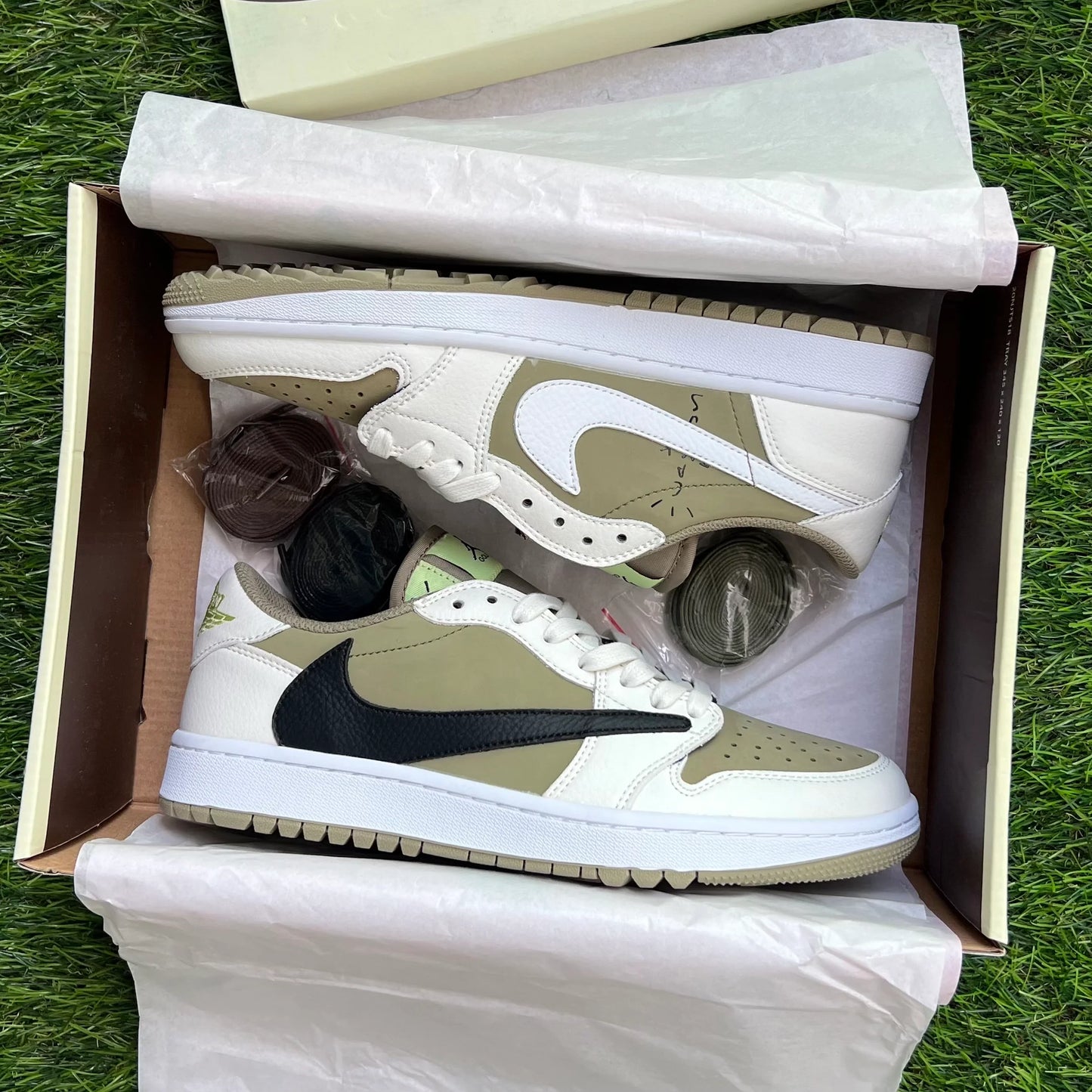 Travis Scott x Jordan 1 Low Golf “Neutral Olive”