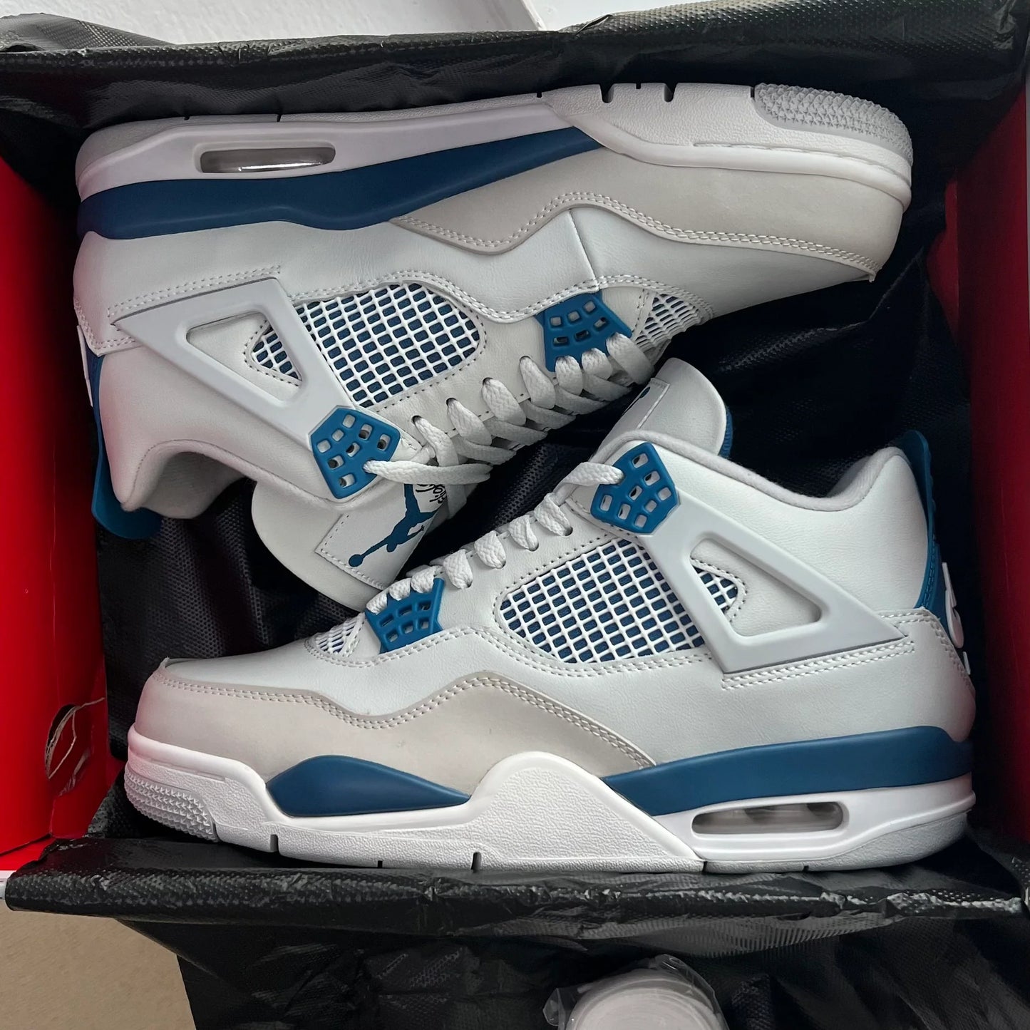Air Jordan 4 “Military Blue”