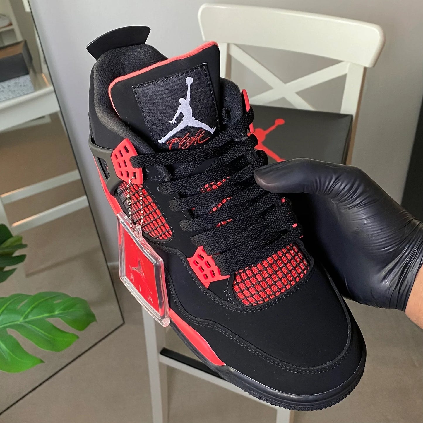 Air Jordan 4 Retro “Red Thunder”