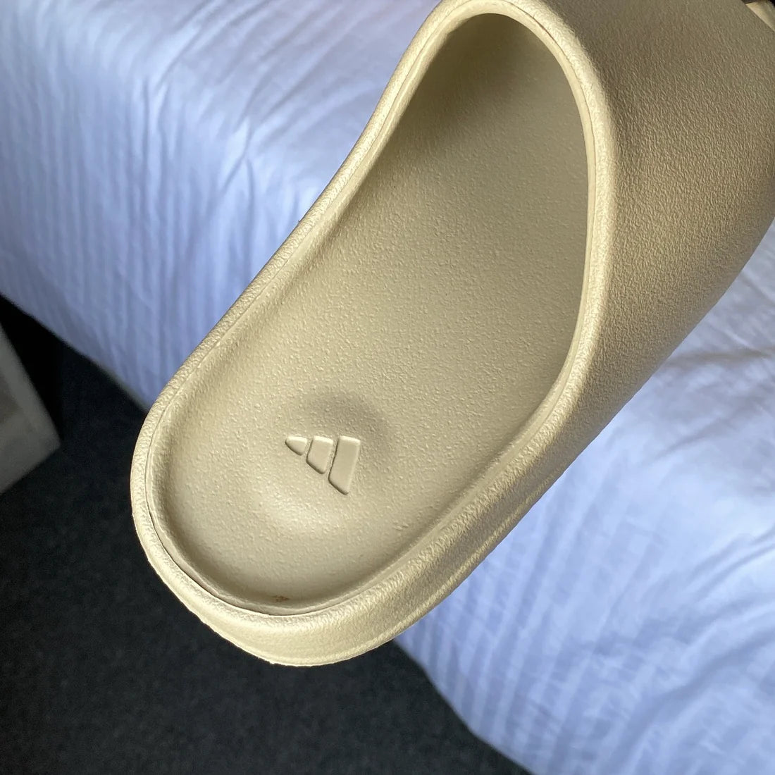 Yeezy Slides ‘Pure’ 2021 Re-Release