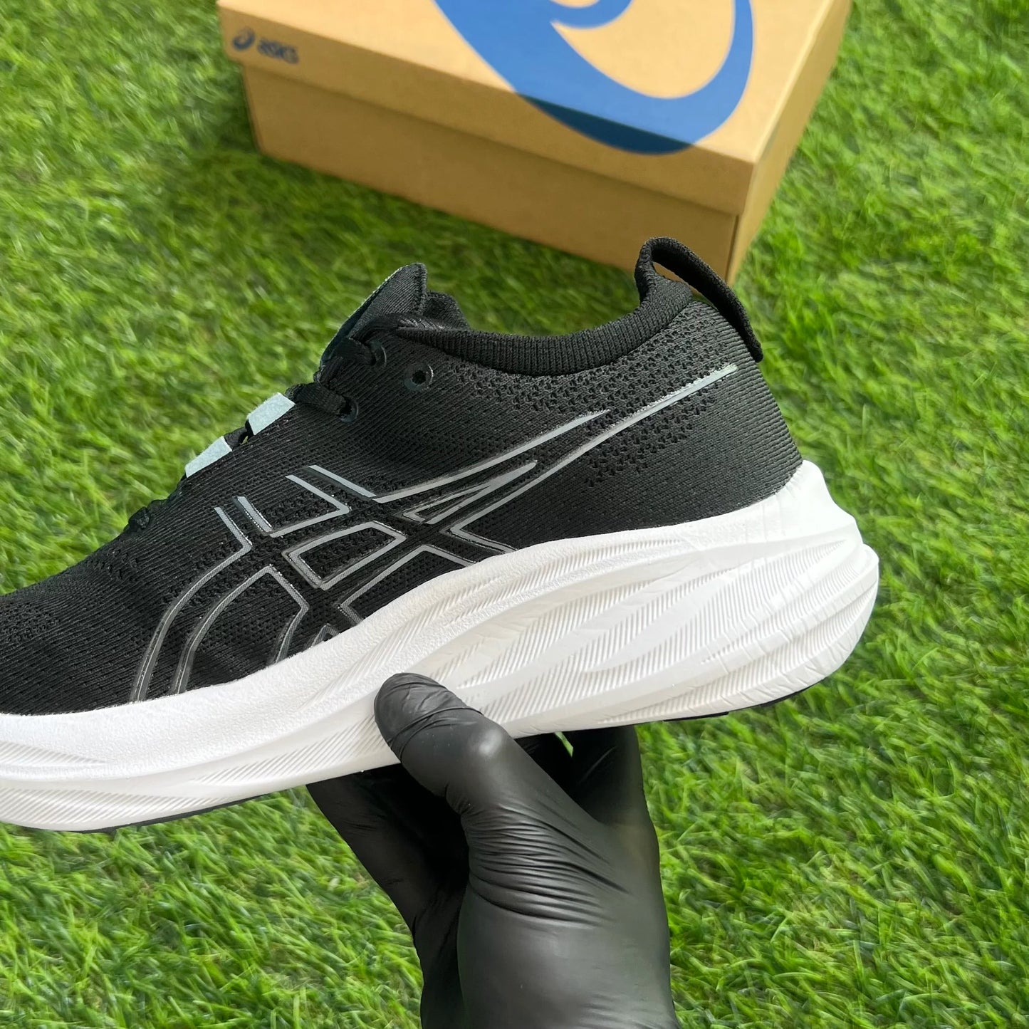 ASICS Gel-Nimbus 26 “Black/White”
