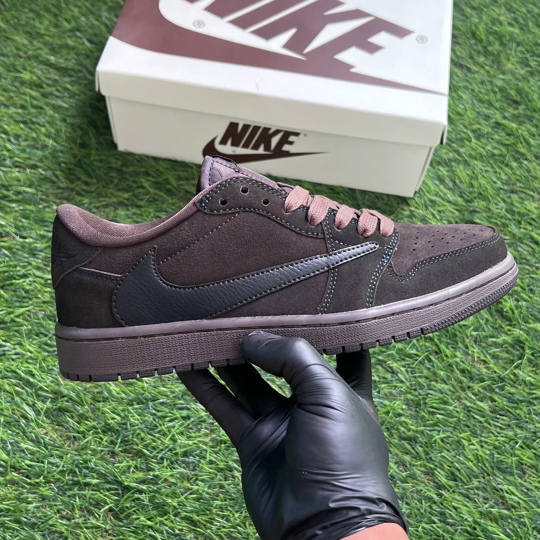 Jordan x Travis Scott Air Jordan 1 Low OG "Velvet Brown"