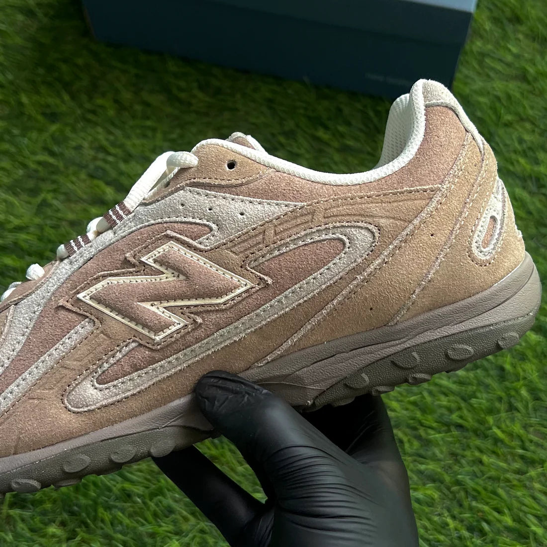 New Balance 204L "Mushroom/Arid Stone"