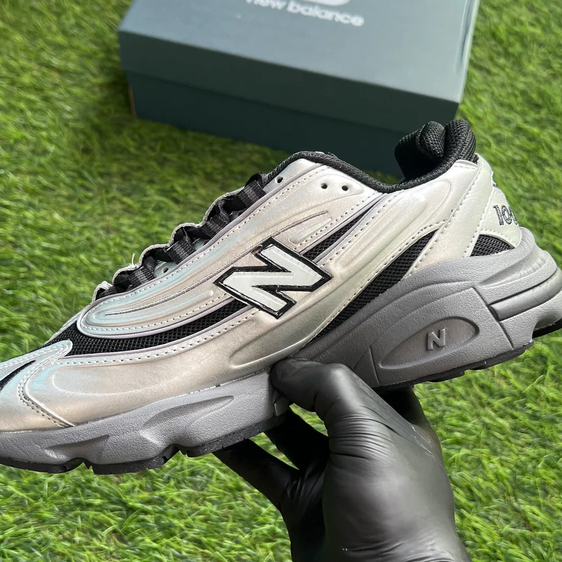 New Balance 1000 “Silver Black”