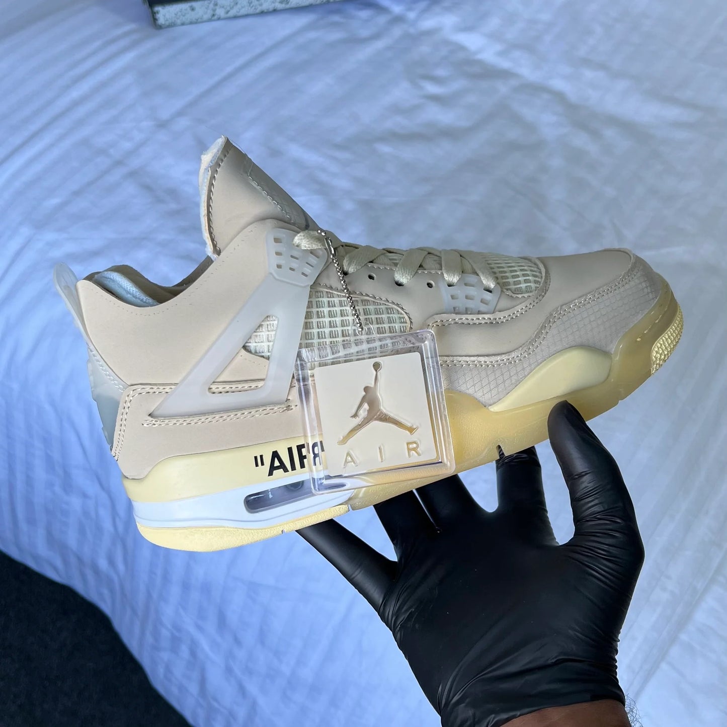 Air Jordan 4 “Off White”
