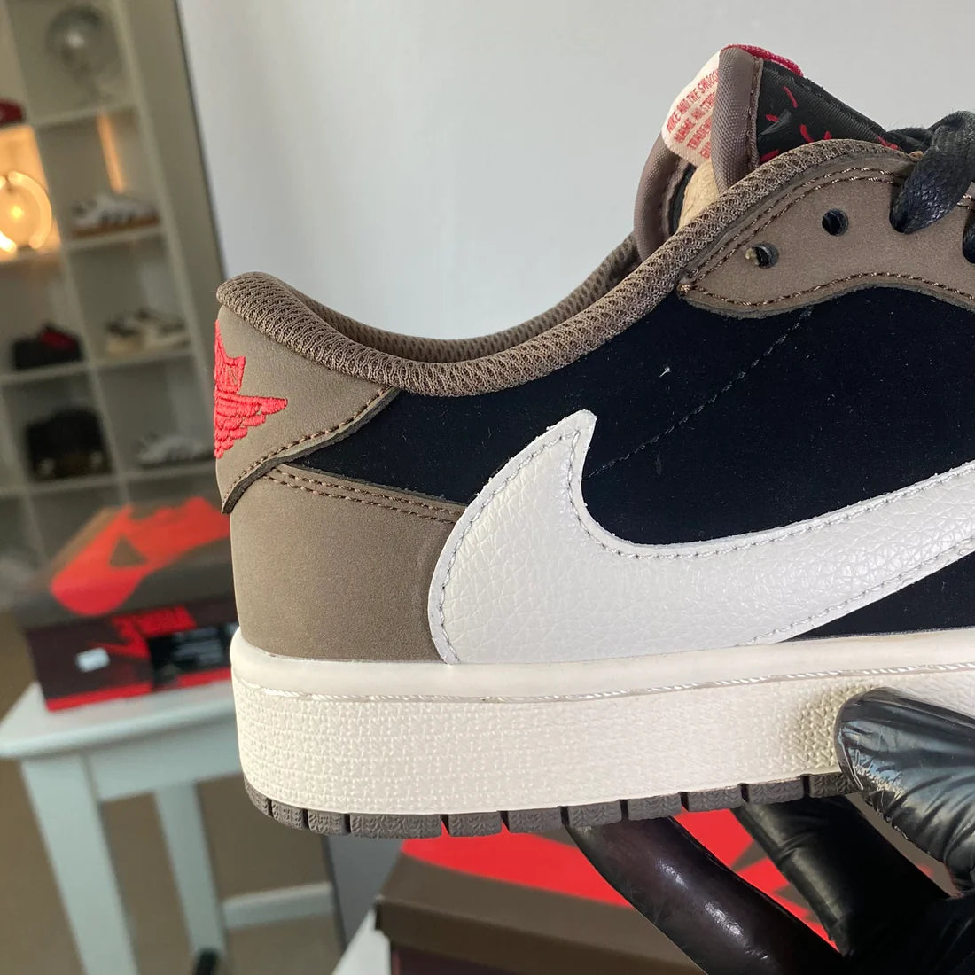 Travis Scott x Air Jordan 1 Low ‘Mocha’