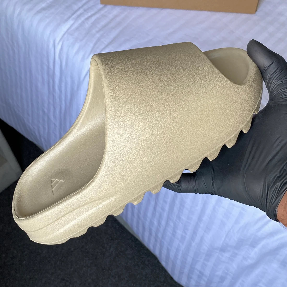 Yeezy Slides ‘Pure’ 2021 Re-Release