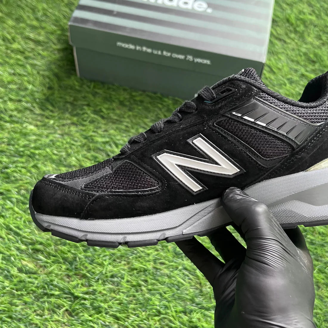 New Balance 990v5 “Black”