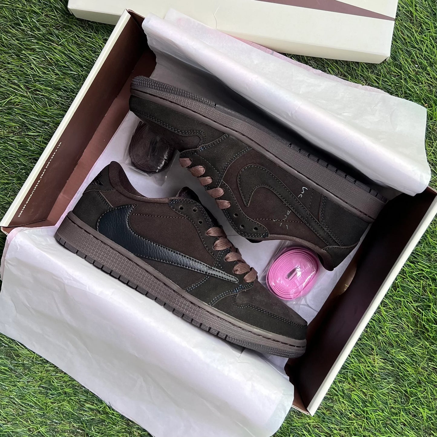 Jordan x Travis Scott Air Jordan 1 Low OG "Velvet Brown"